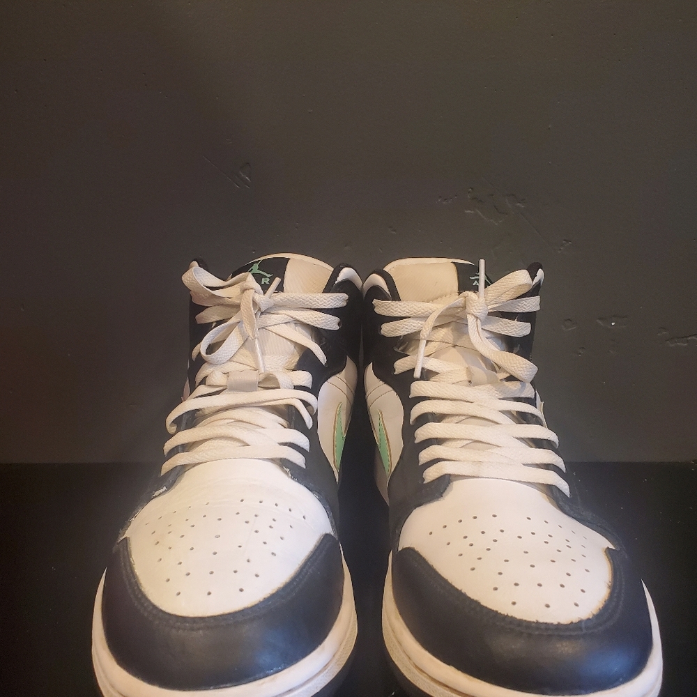 Jordan 1 Mkd Green Glow